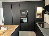 Cuisine  noir Mat avec plan de travail compact noir mat verni &agrave; Walcourt - Cuisines &eacute;quip&eacute;es design compl&egrave;tes Cr&eacute;a-M